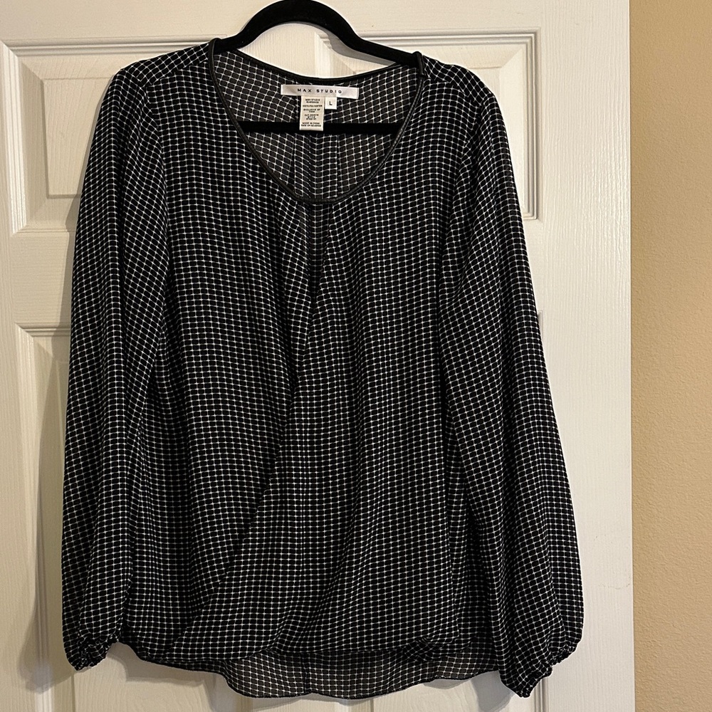 Max Studio Black and White Graphic Checked Cross Front Blouse